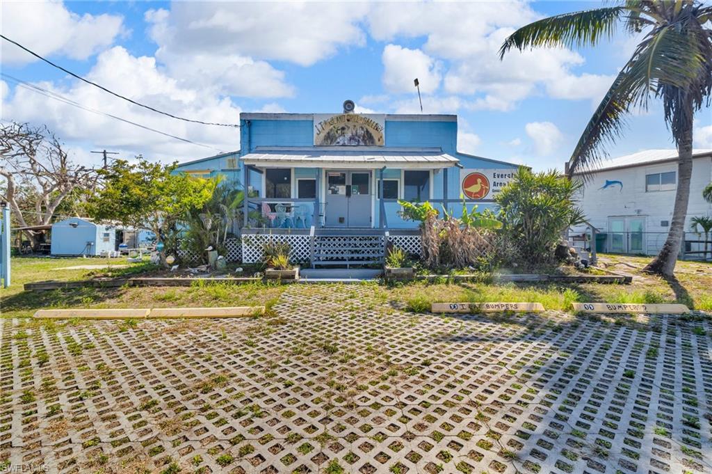 238 Mamie ST