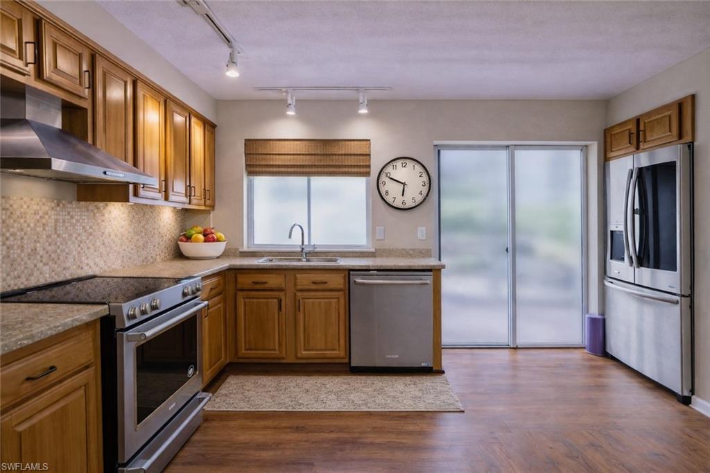 WYLDEWOOD LAKES CONDO - Residential