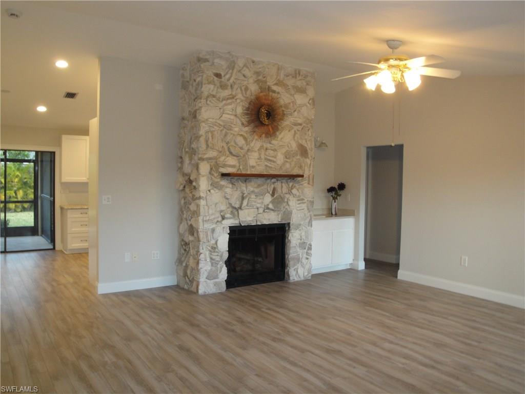 SAN CARLOS PARK - Residential