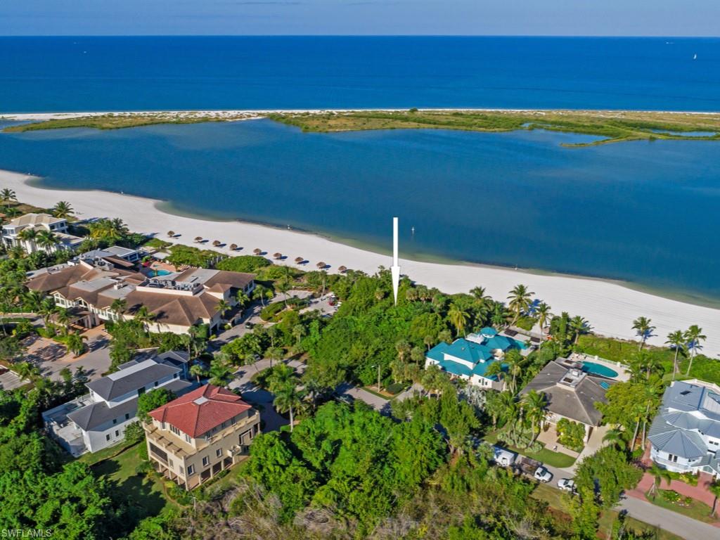 HIDEAWAY BEACH - Land