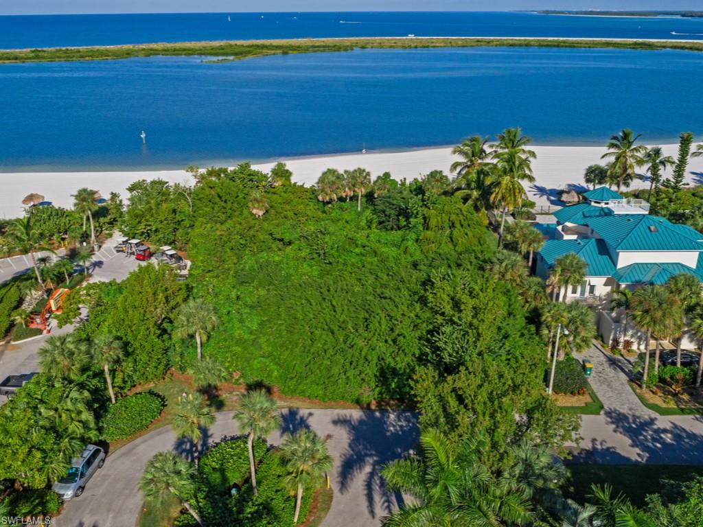 HIDEAWAY BEACH - Land