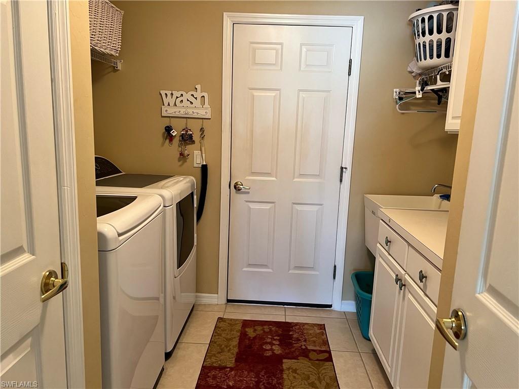 SABAL POINTE - Residential