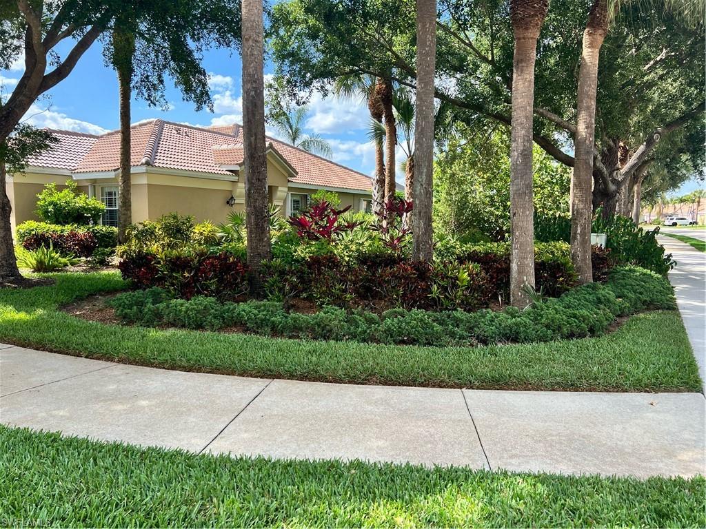 SABAL POINTE - Residential