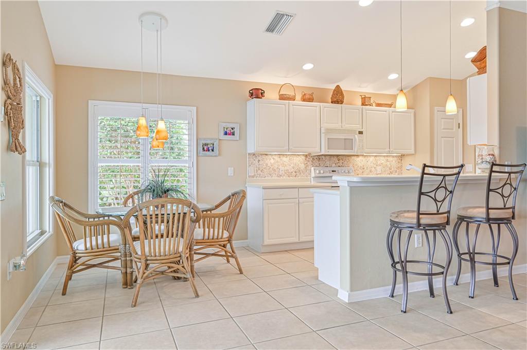 SABAL POINTE - Residential