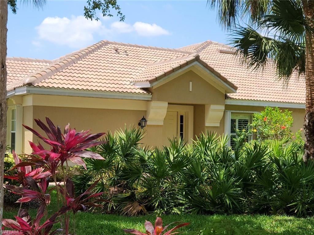 SABAL POINTE - Residential