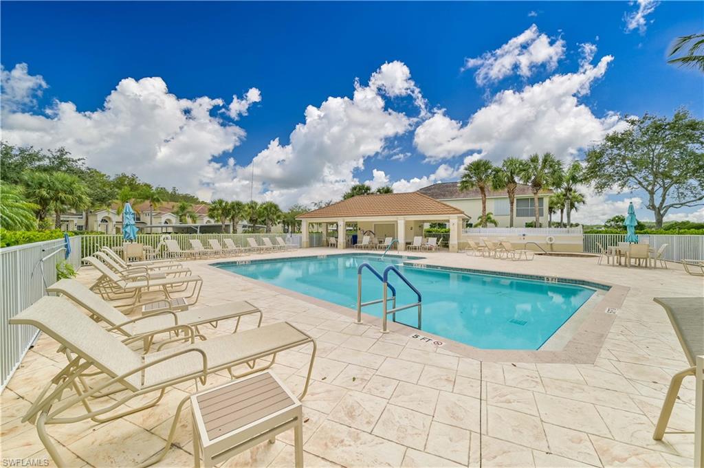 SABAL POINTE - Residential