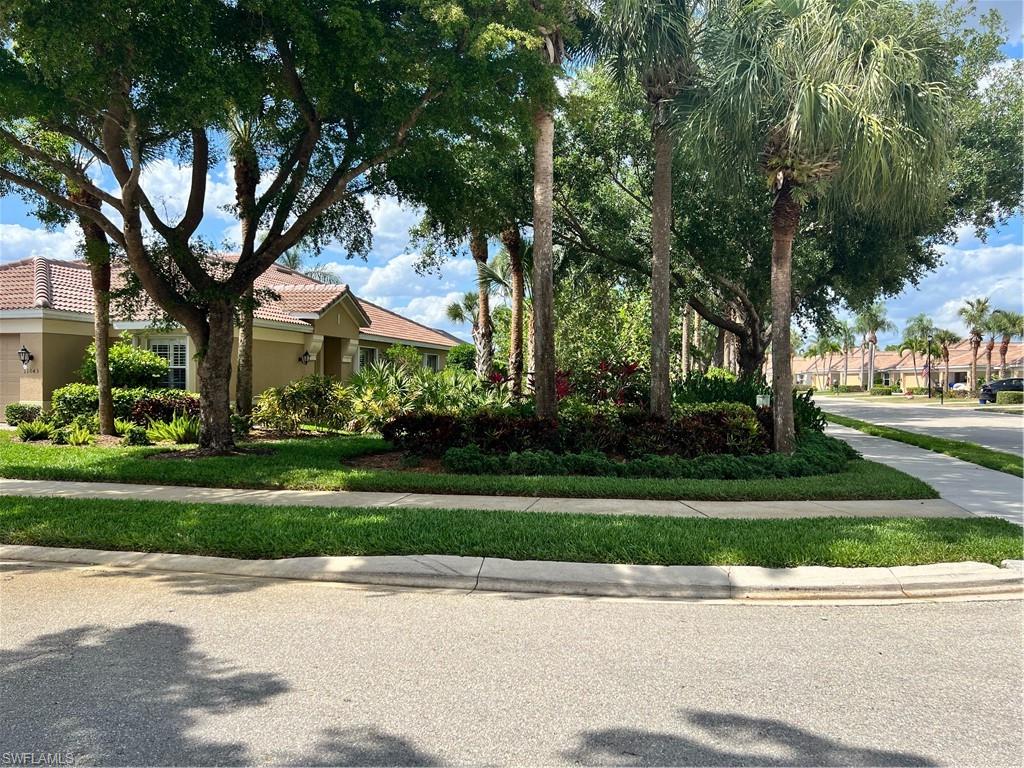 SABAL POINTE - Residential