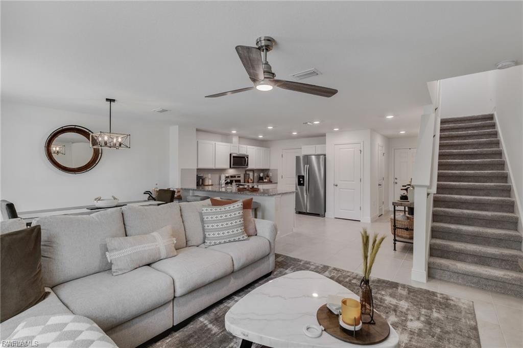 BAYSHORE COMMONS - Residential Lease