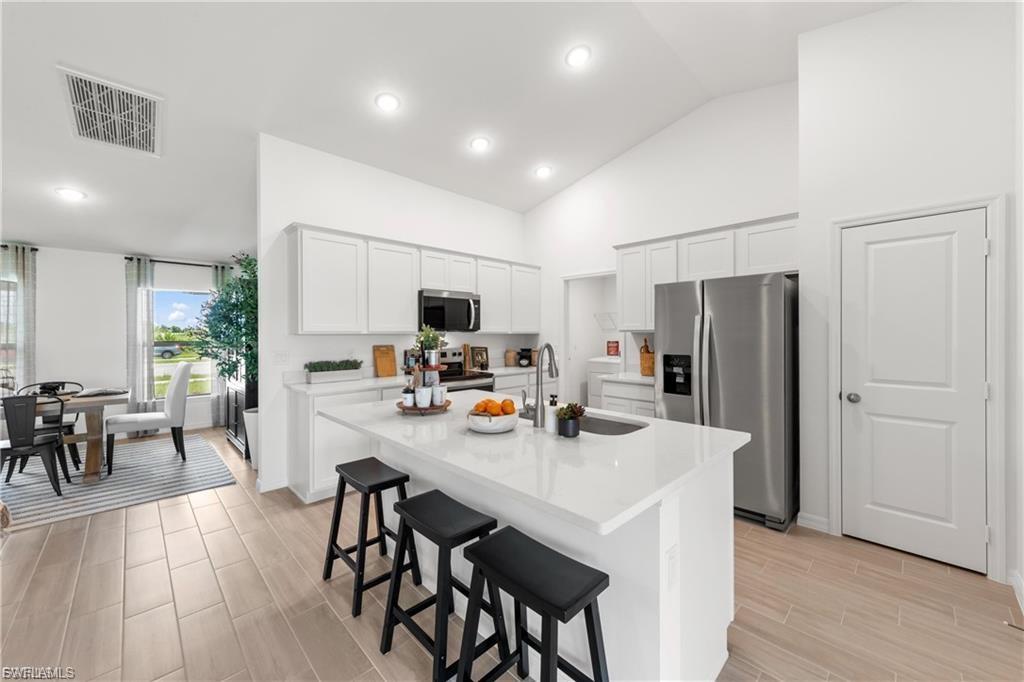 BAYSHORE COMMONS - Residential Lease