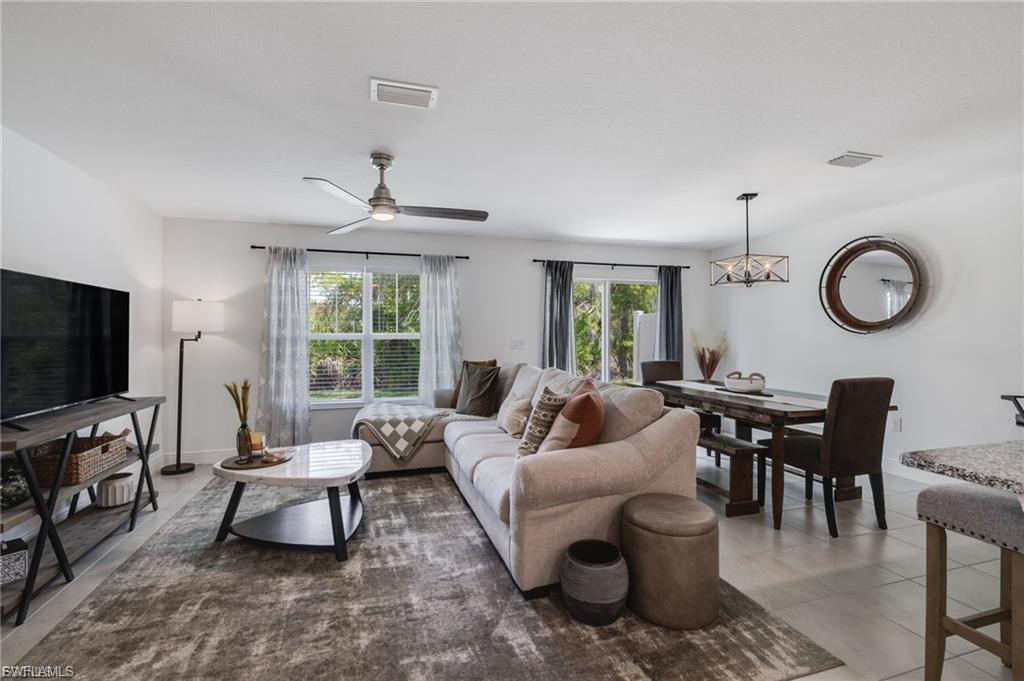 BAYSHORE COMMONS - Residential Lease