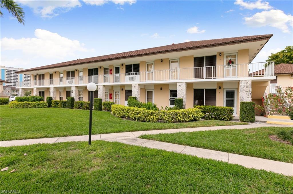AQUARIUS APTS OF MARCO ISLAND - Residential