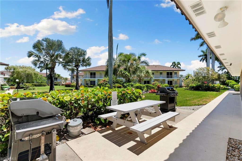 AQUARIUS APTS OF MARCO ISLAND - Residential