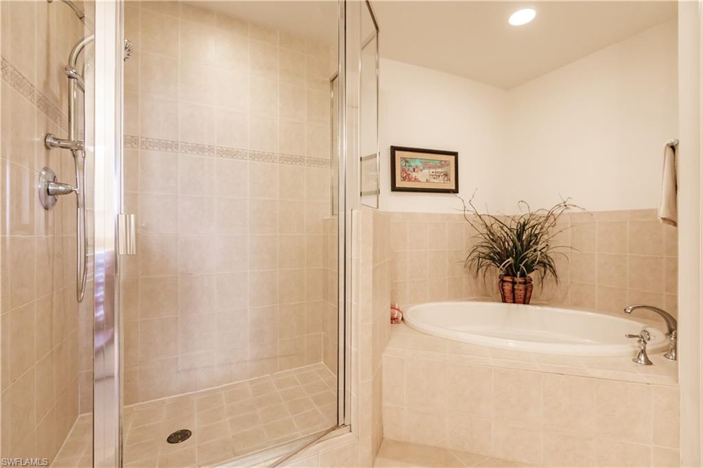 CAPE HARBOUR - Residential