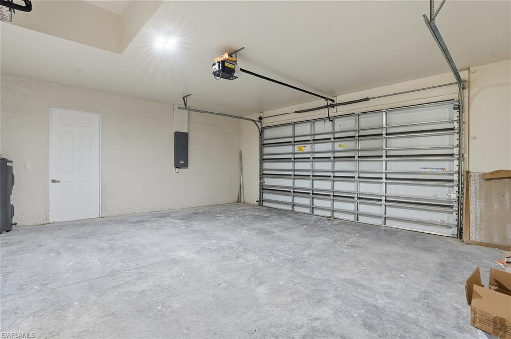 CAPE CORAL - Residential Lease