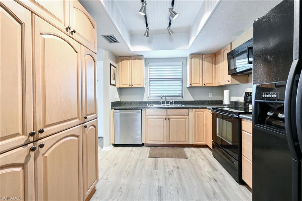 POLYNESIAN VILLAS - Residential