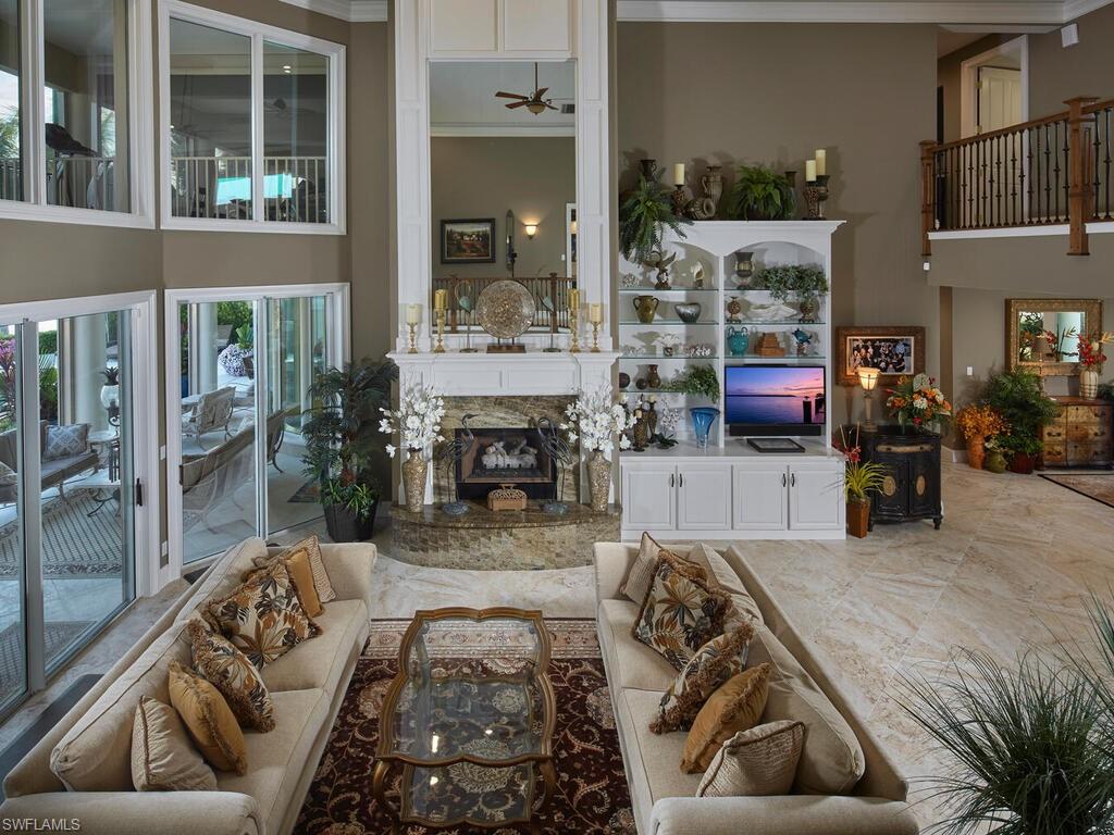 MARCO BEACH - Residential