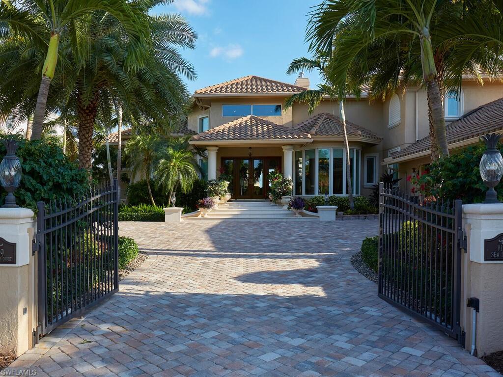 MARCO BEACH - Residential