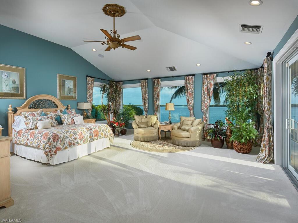 MARCO BEACH - Residential