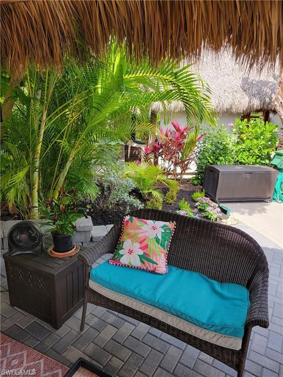 NAPLES MOTORCOACH RESORT - Land