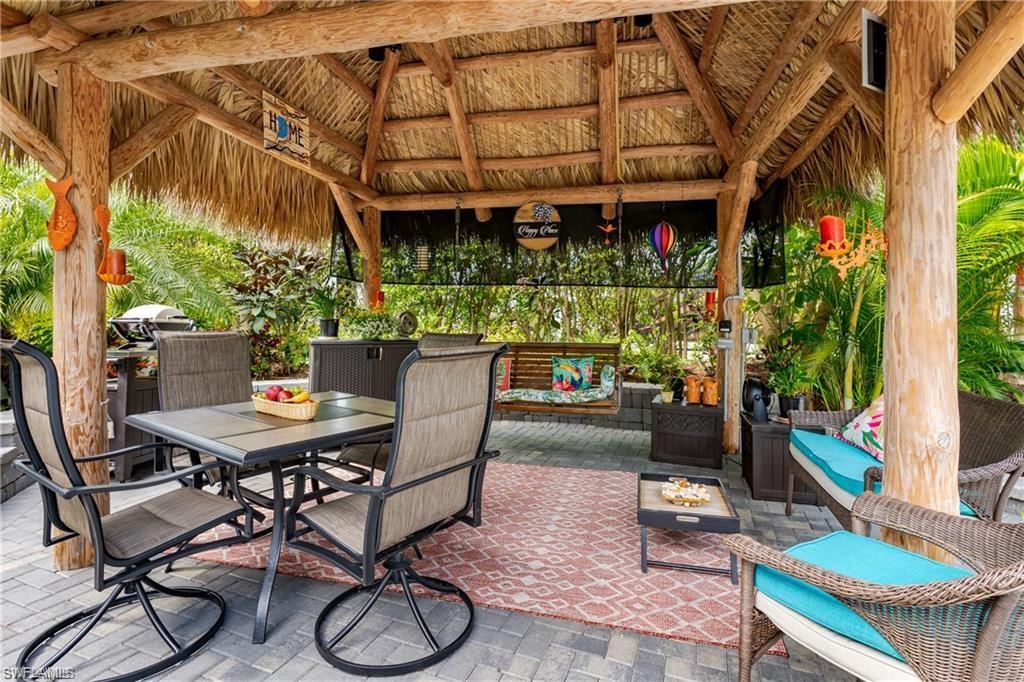 NAPLES MOTORCOACH RESORT - Land