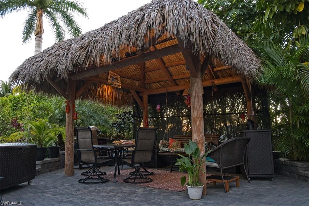 NAPLES MOTORCOACH RESORT - Land