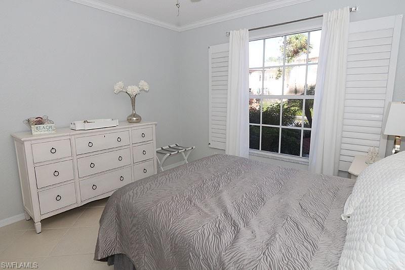 BARRINGTON AT PELICAN BAY - Residential Lease