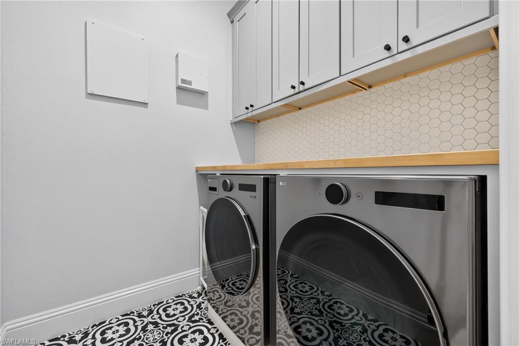 SIR MICHAELS PLACE - Residential Lease