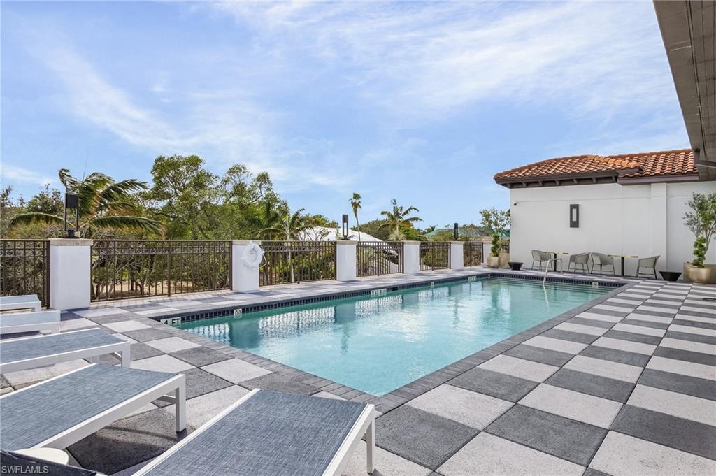 780 FIFTH AVENUE SOUTH - Residential