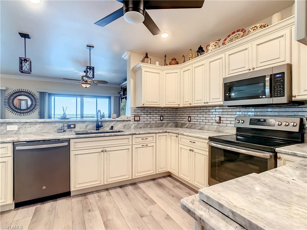 POINTE ROYALE - Residential