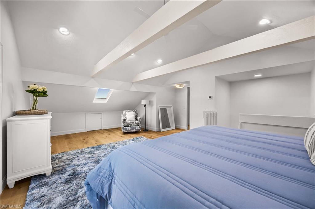 FRENCH QUARTER - Residential Lease