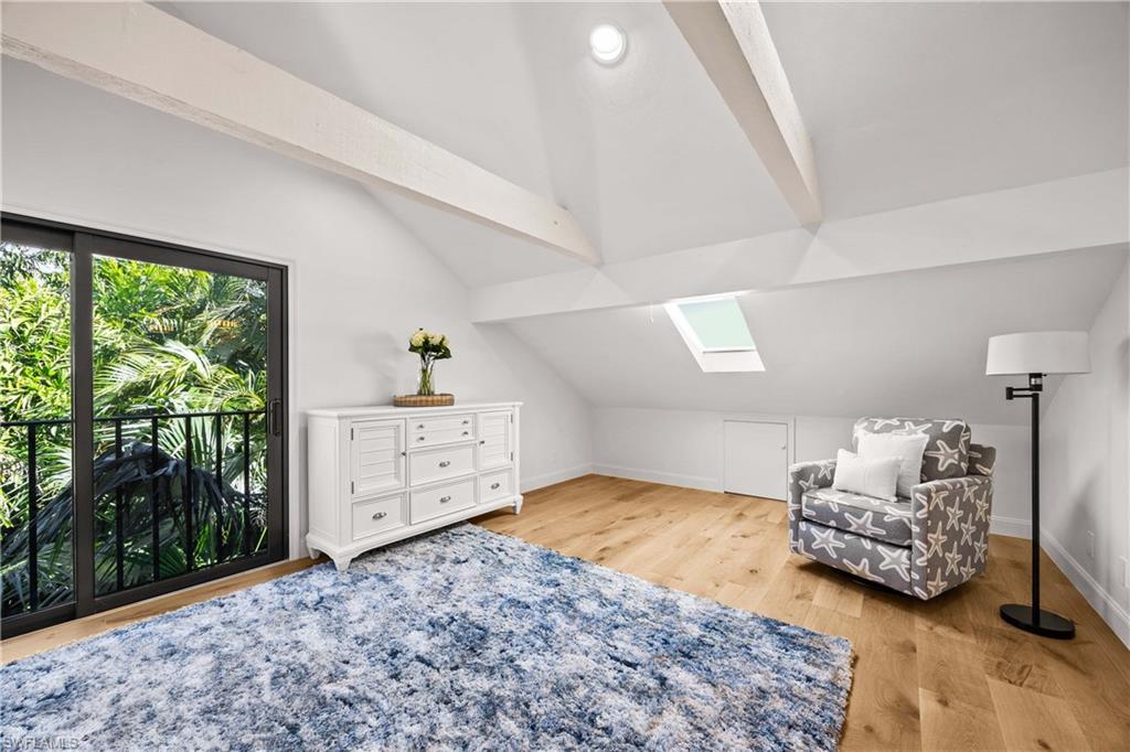 FRENCH QUARTER - Residential Lease