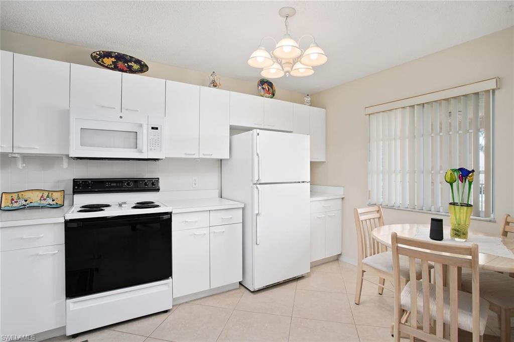 VILLAGES AT EMERALD LAKES - Residential