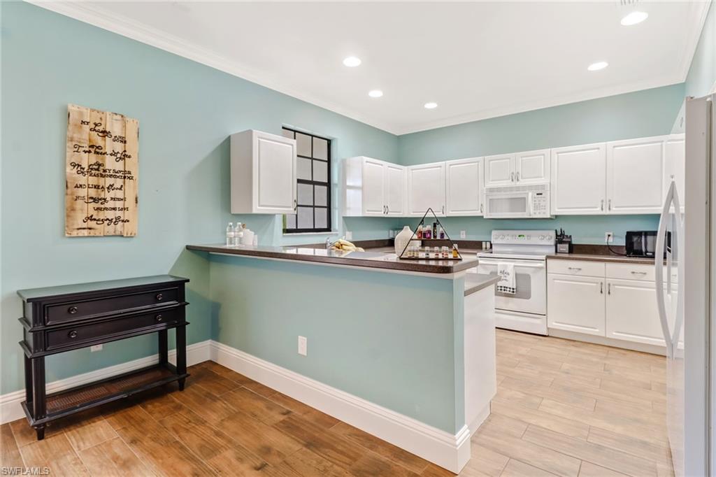 SUMMIT PLACE - Residential