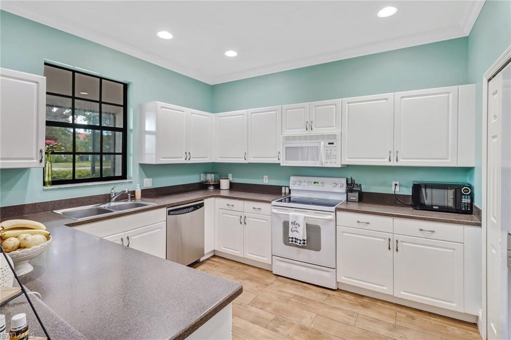 SUMMIT PLACE - Residential