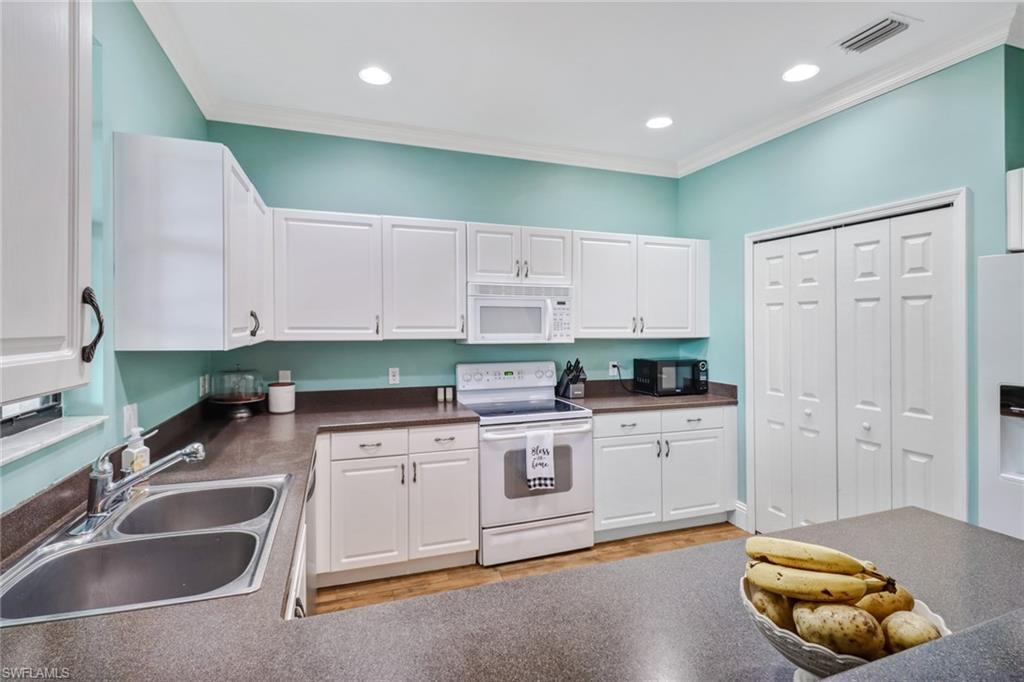 SUMMIT PLACE - Residential