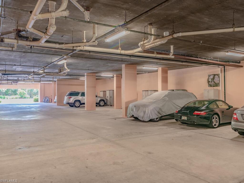 VINTAGE BAY - Residential