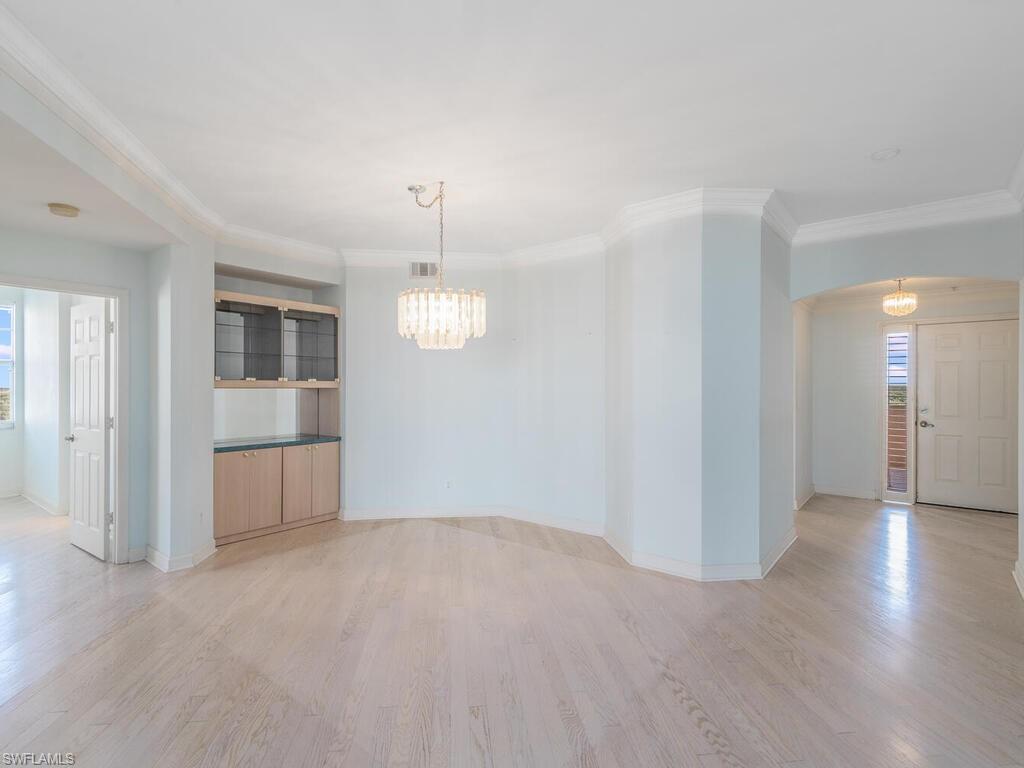 VINTAGE BAY - Residential