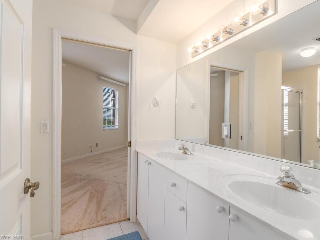 VINTAGE BAY - Residential