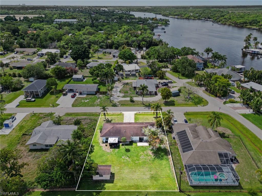 PARADISE SHORES - Residential