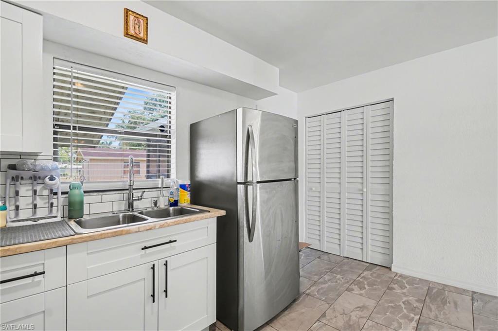 PARADISE SHORES - Residential