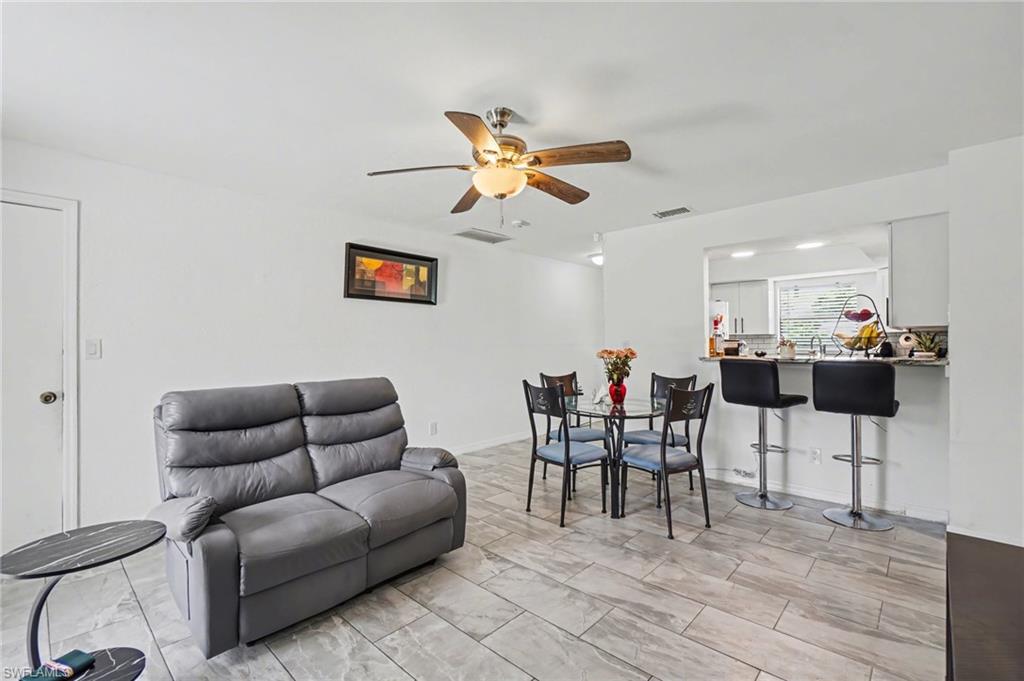 PARADISE SHORES - Residential