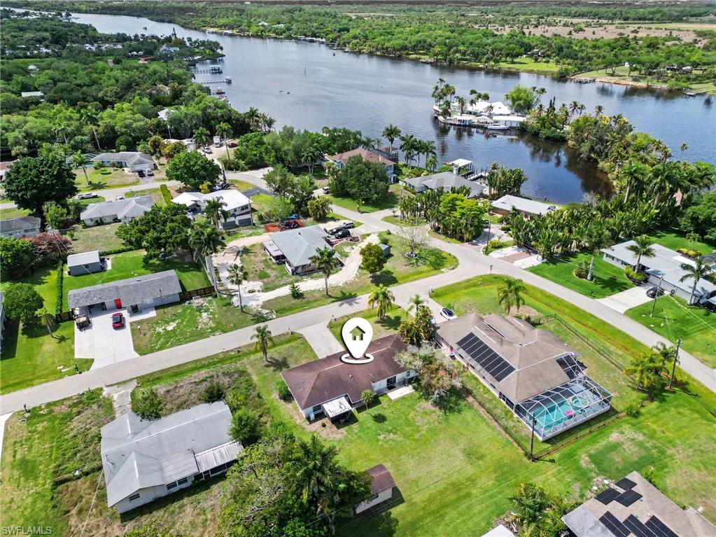 PARADISE SHORES - Residential