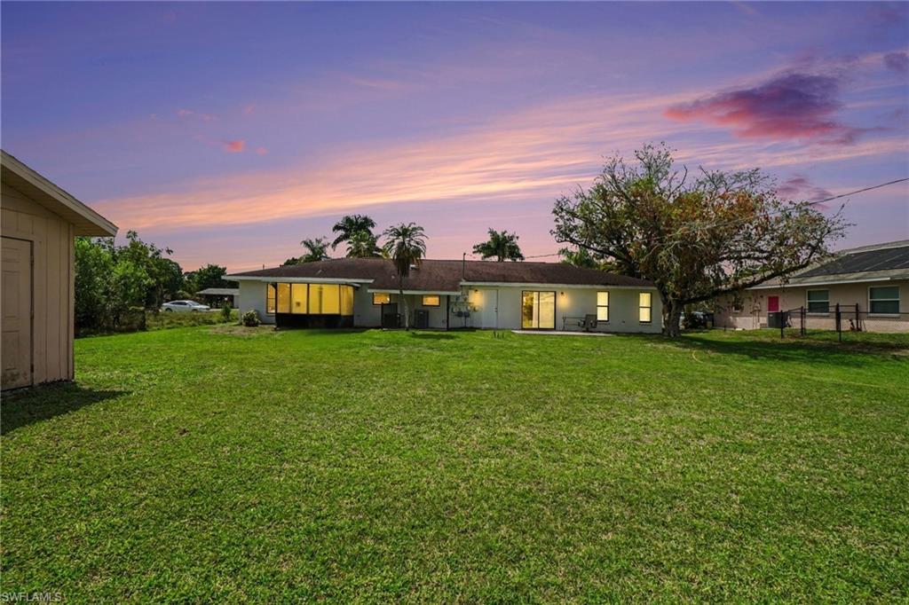 PARADISE SHORES - Residential