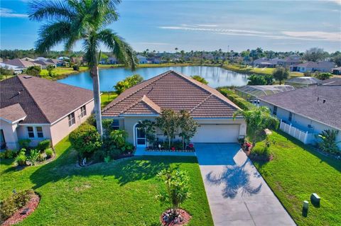 8040 Liriope LOOP LEHIGH ACRES FL 33972