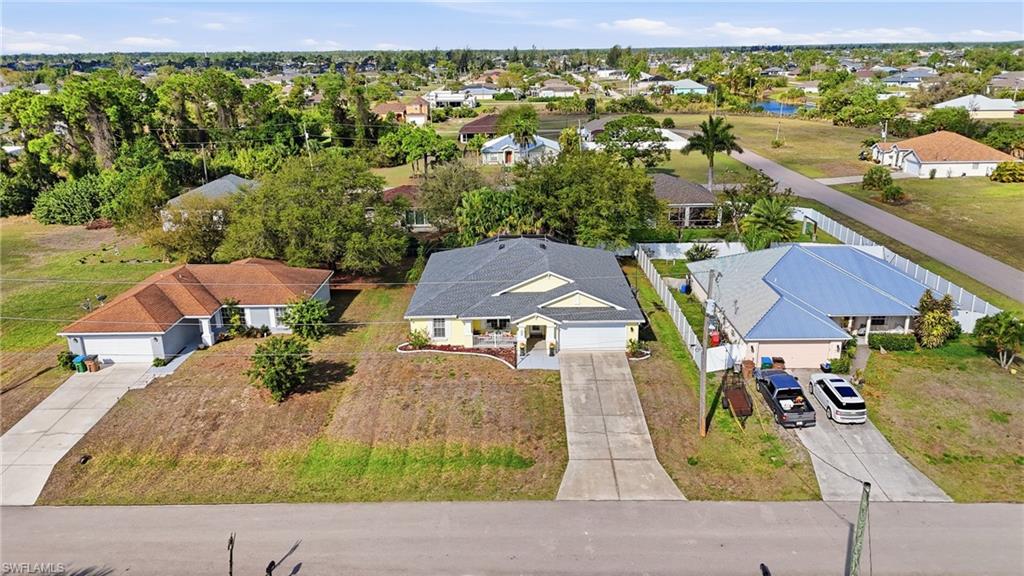 CAPE CORAL - Residential