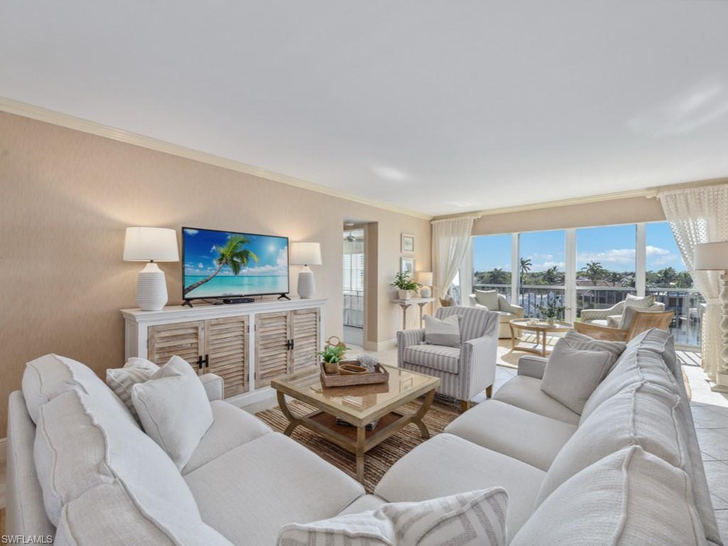 300 Park Shore DR 5A