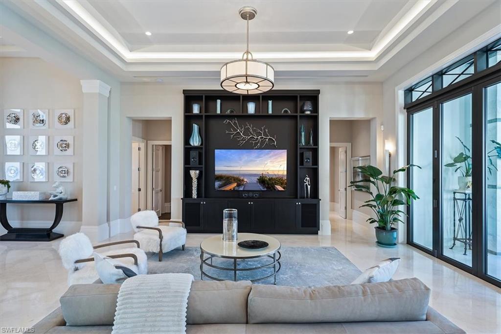 QUAIL WEST - Residential