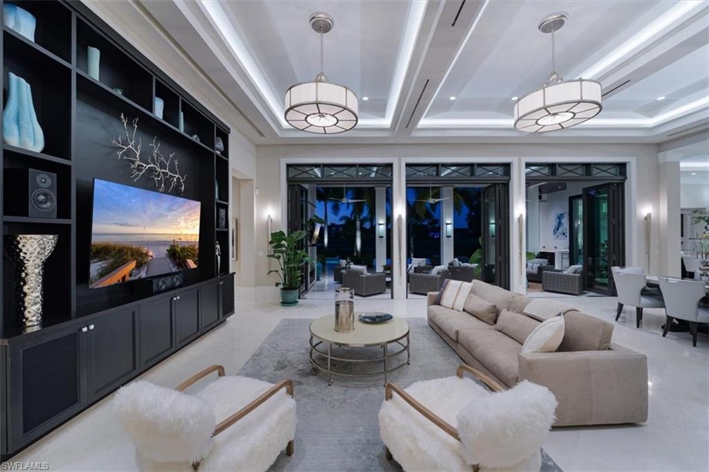 QUAIL WEST - Residential