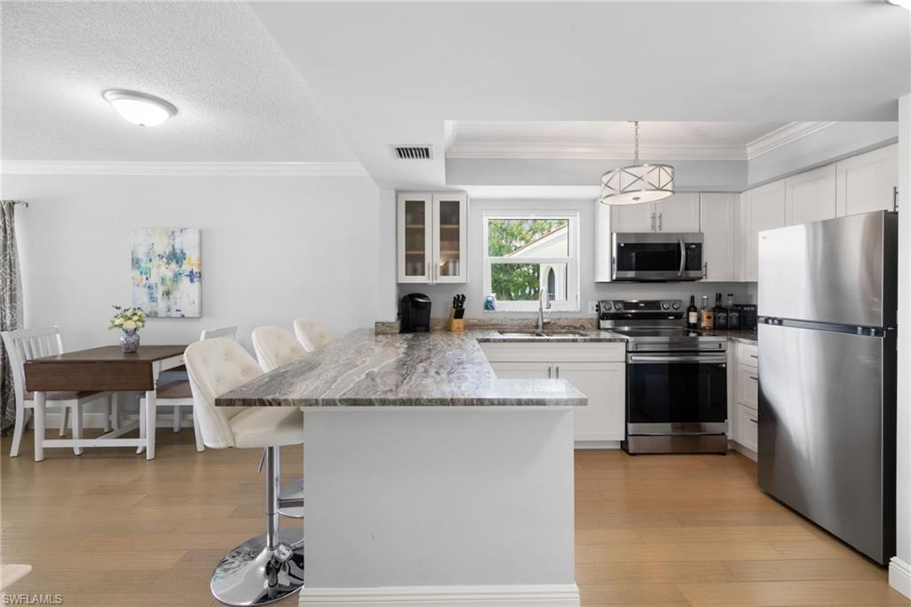 5 High Point CIR W 307