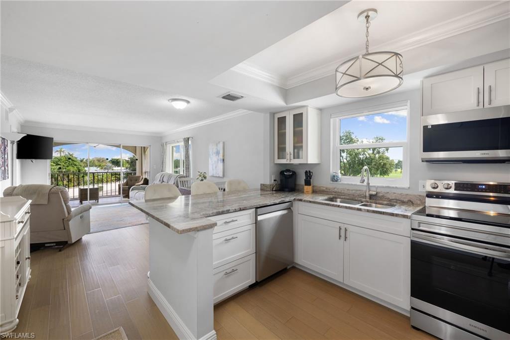 5 High Point CIR W 307